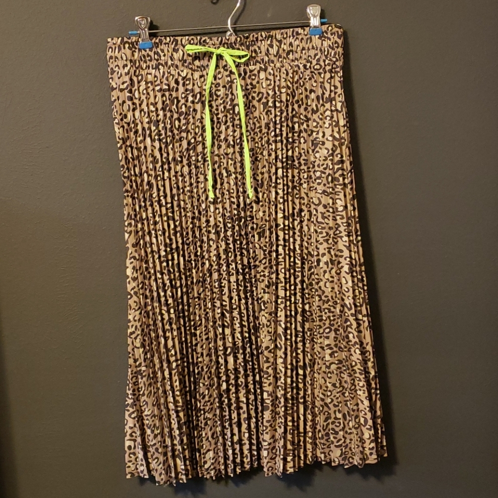 Animal print leopard skirt